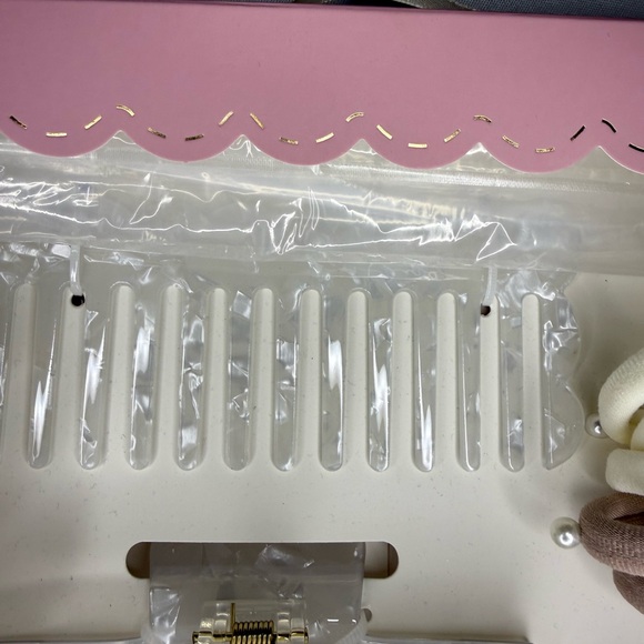 A New Day Pink Hair 8 Piece Accessories Set - NIB - Picture 3 of 7